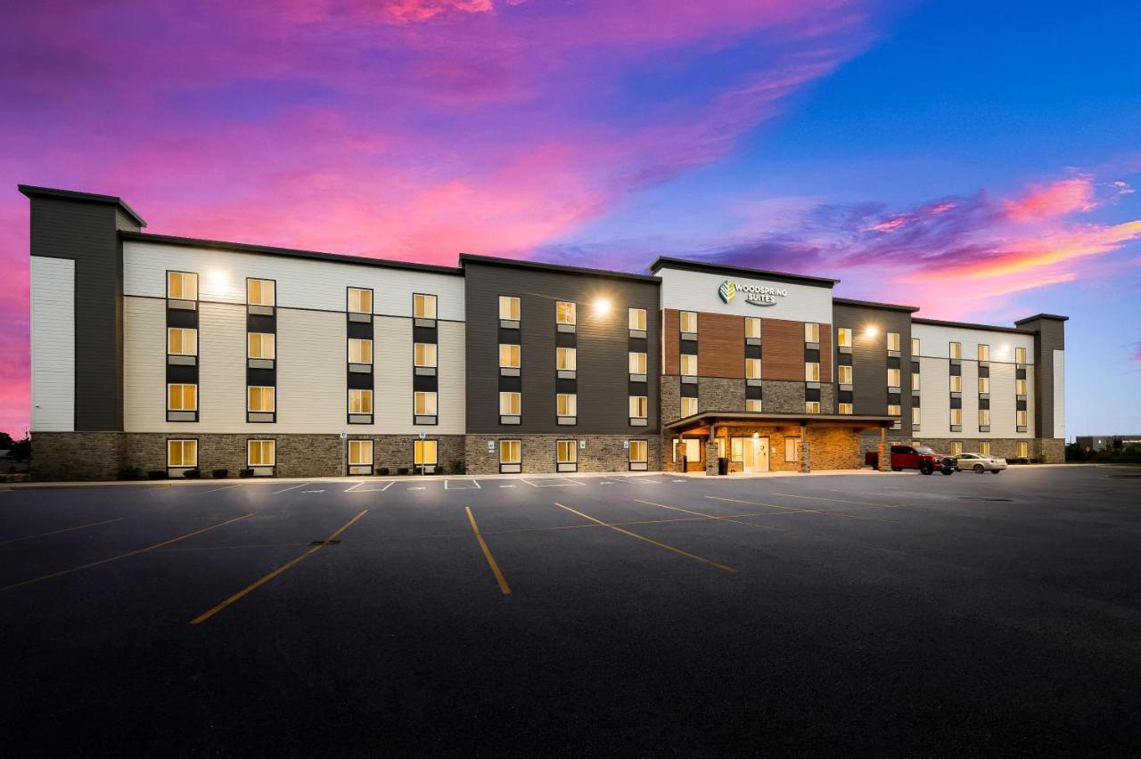 Woodspring Suites East Lansing - University Area Exterior photo